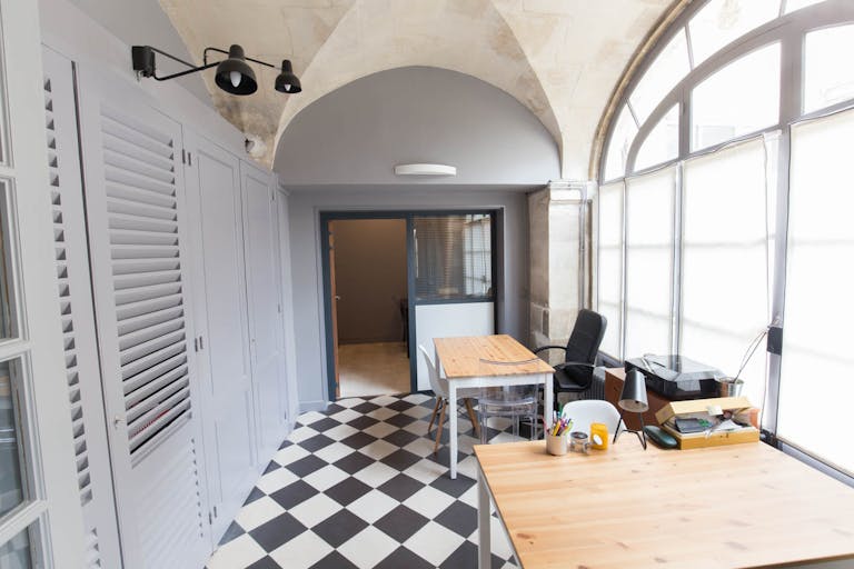 Unique Pop-Up Store in Le Marais - Image 4