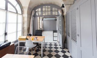 Unique Pop-Up Store in Le Marais - Image 5