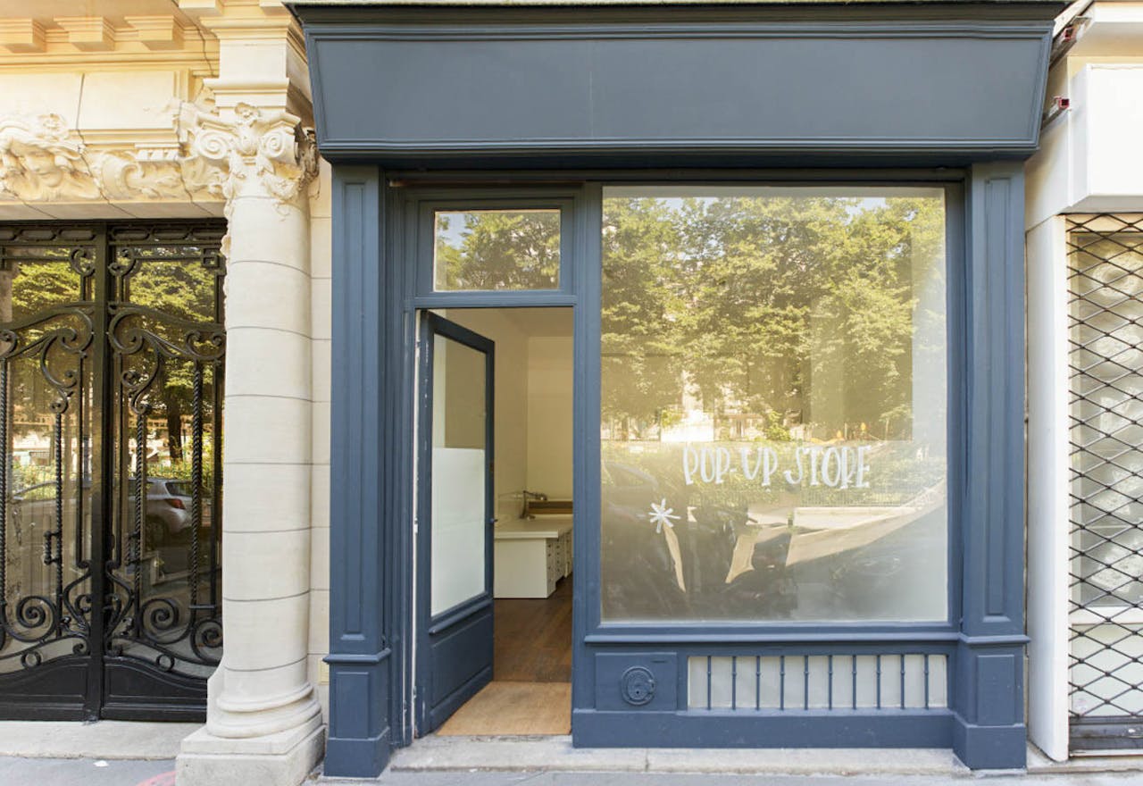 Minimal Pop-Up Store Ledru-Rollin - Image 1