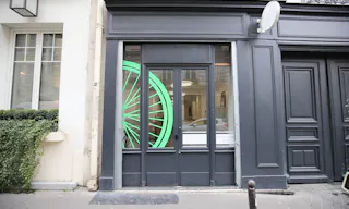 Pop-Up Store in Folie Mericourt - Image 1