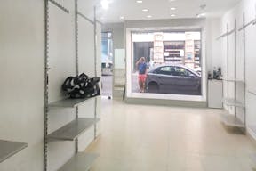 Classic Le Marais Pop-Up Shop - Image 1