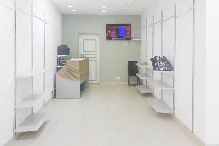 Classic Le Marais Pop-Up Shop - Image 2