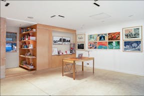 Beautiful Showroom in Republique - Image 6