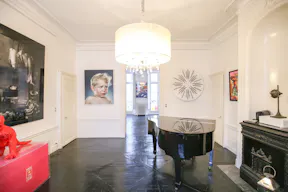 Showroom in Saint Germain des Près - Image 2