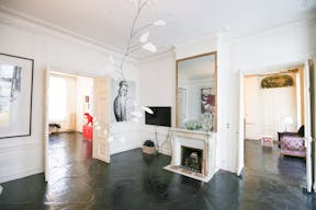 Showroom in Saint Germain des Près - Image 4