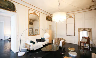 Showroom in Saint Germain des Près - Image 7