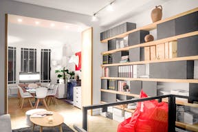 Modern Showroom in La Muette - Image 0