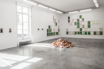 Beautiful Gallery Space in Le Marais - Image 0