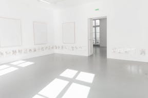 Beautiful Gallery Space in Le Marais - Image 6