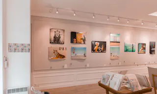 Elegant Showroom in Le Marais - Image 7