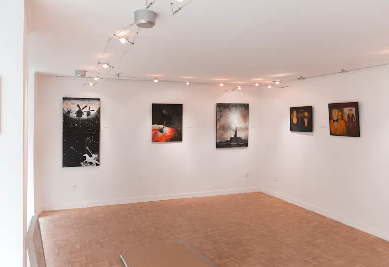 Showroom in Bonne-Nouvelle - Image 3
