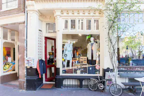 Beautiful Pop-Up Store The Center - Image 0