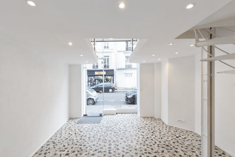 Le Marais Gallery & Retail Space - Image 1