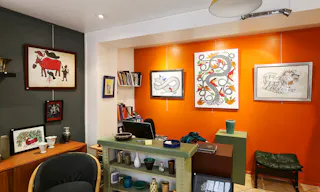 Cozy Pop-Up Store in Le Marais - Image 3