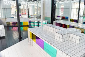 Trendy Enfants-Rouges Pop-Up Store - Image 2