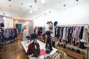 Pop-Up Store Near Place Vendôme - Image 1