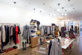 Pop-Up Store Near Place Vendôme - Image 2