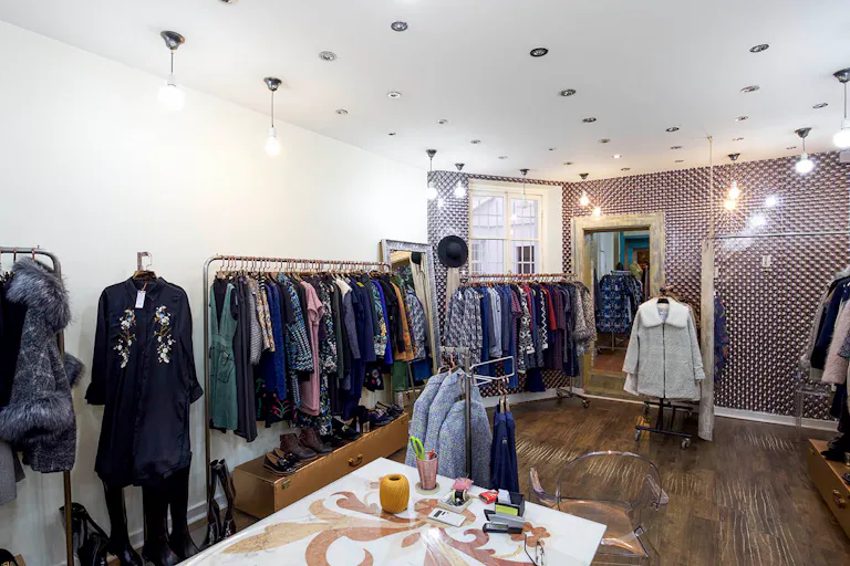 Pop-Up Store Near Place Vendôme - Image 4