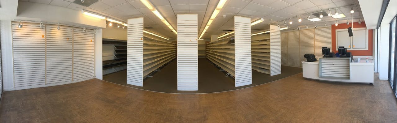 Prime Corner in Little Havana - Image 0