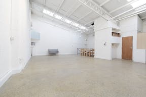 Flexible Showroom in Islington - Image 2