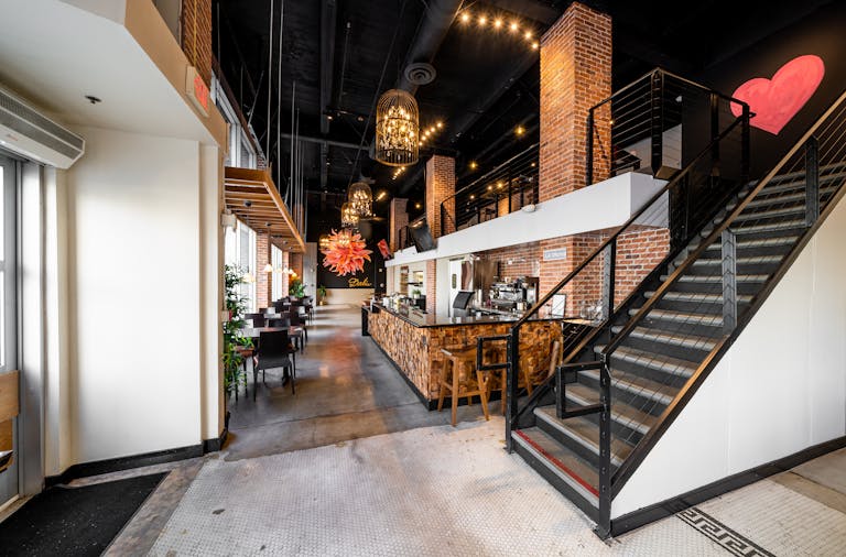 Sophisticated 2nd Generation Restaurant Space in Heart of Downtown LA - Image 2