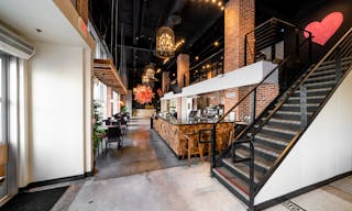 Sophisticated 2nd Generation Restaurant Space in Heart of Downtown LA - Image 2