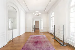 Sublime Space in Lively Le Marais - Image 0