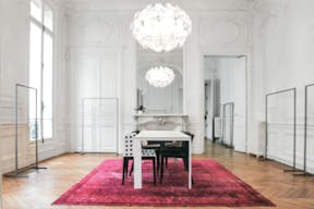 Sublime Space in Lively Le Marais - Image 5