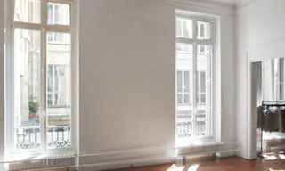 Sublime Space in Lively Le Marais - Image 8