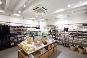 Pop-Up Store in Saint-Germain - Image 2