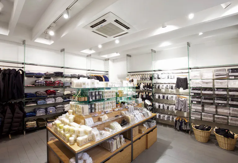 Pop-Up Store in Saint-Germain - Image 2