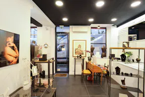 Graphic Boutique Central Le Marais - Image 1