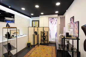 Graphic Boutique Central Le Marais - Image 2