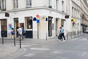 Graphic Boutique Central Le Marais - Image 3