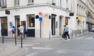 Graphic Boutique Central Le Marais - Image 3