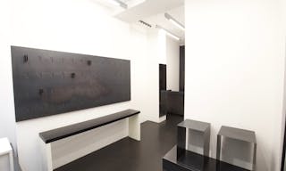 Creative Boutique in Bustling Sentier - Image 2