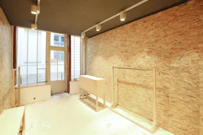 Pop-Up Store Near Saint Sulpice - Image 0