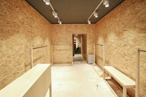 Pop-Up Store Near Saint Sulpice - Image 3