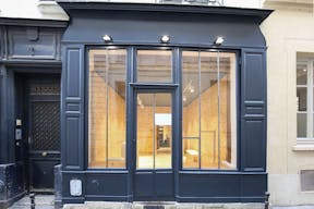 Pop-Up Store Near Saint Sulpice - Image 5