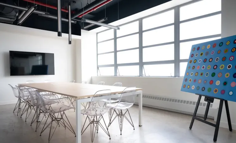 Private Loft Gallery in the Iconic Brooklyn Navy Yard - Image 2