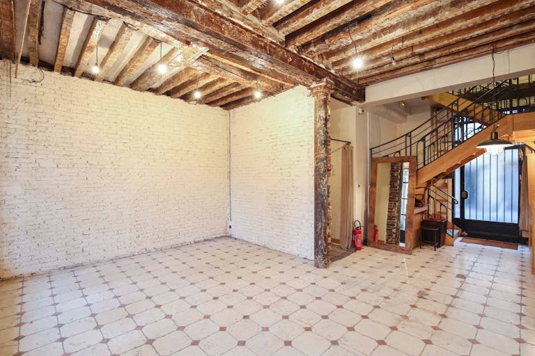 Pop-Up Shop in Prime Palais Royal - Image 3