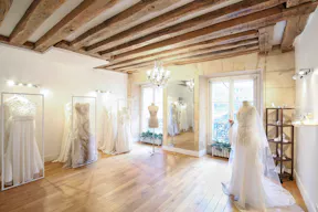 Beautiful Showroom in Palais Royal - Image 0