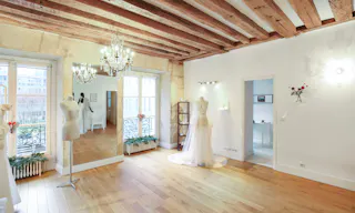 Beautiful Showroom in Palais Royal - Image 1