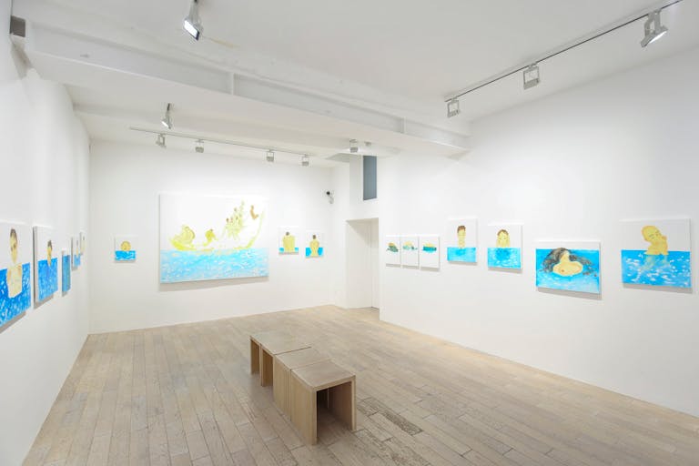 Modern Le Marais Showroom - Image 2