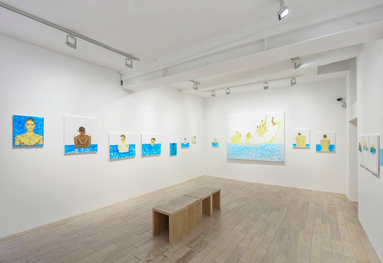 Modern Le Marais Showroom - Image 3