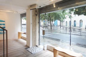 Prime Retail Space in Le Marais - Image 2