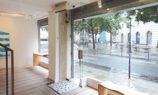 Prime Retail Space in Le Marais - Image 2