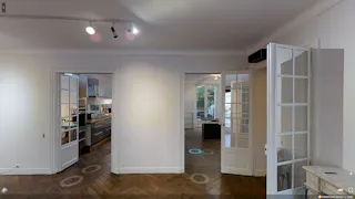 Haussmannian Showroom in Madeleine - Image 5