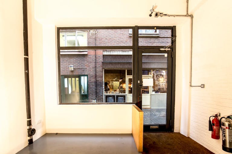 Pop-Up Shop in Central Soho - Image 1