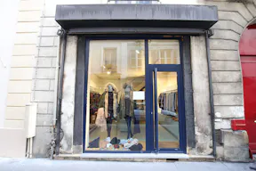 Pop-Up Store in Prime Le Marais - Image 1